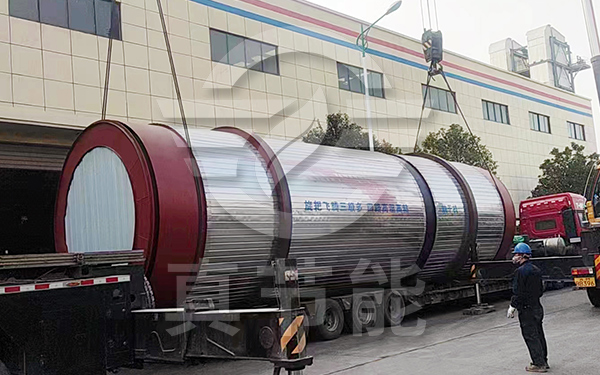 化工污泥干燥機吊裝現場 化工污泥干燥機吊裝現場