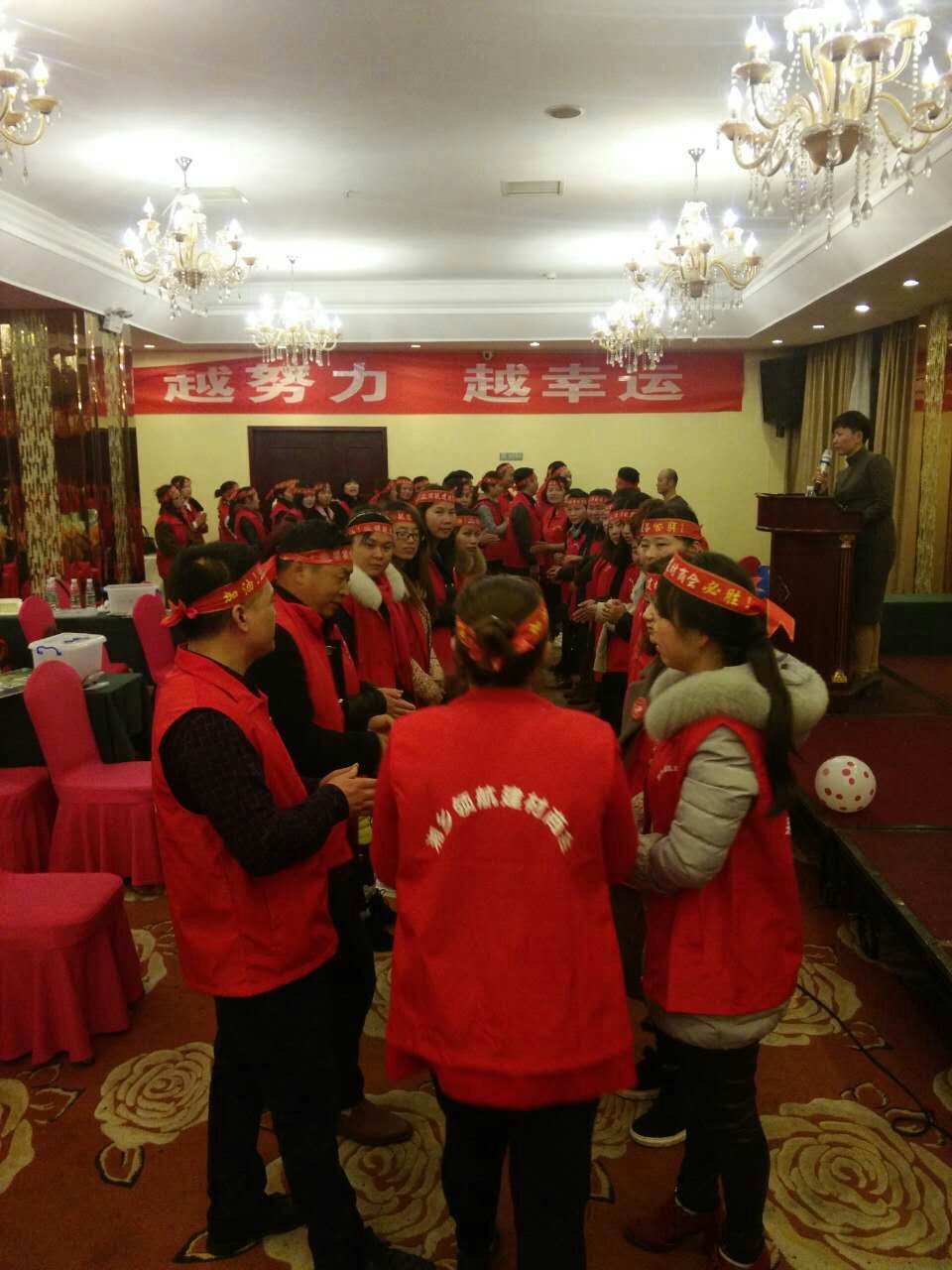 熱烈祝賀亮閣門(mén)窗湘鄉(xiāng)專(zhuān)賣(mài)店盛大開(kāi)業(yè)，簽單刷爆現(xiàn)場(chǎng)！讓你三生三世不后悔！