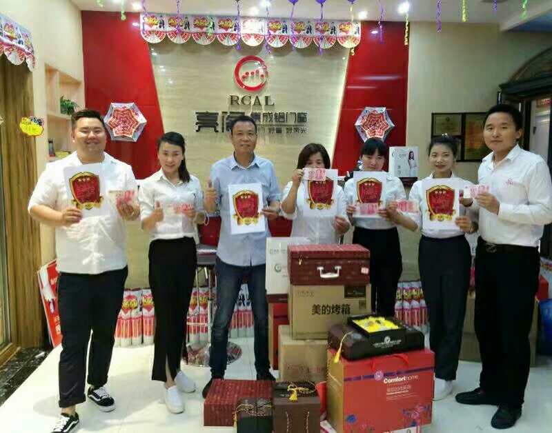 熱烈祝賀亮閣門窗九江店盛大開業，火爆簽下68單！創造百萬銷售額！