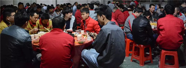 亮閣門窗晚會｜聚焦訂單，精益蛻變！幸福都是奮斗出來的。