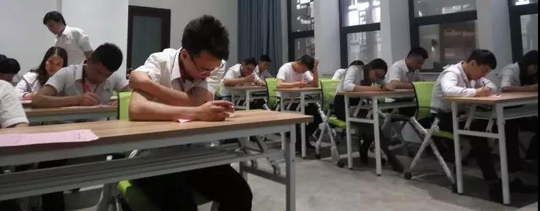 聚勢(shì)奮進(jìn)，共創(chuàng)新時(shí)代｜亮閣門窗新晉家人專業(yè)知識(shí)通關(guān)考核！