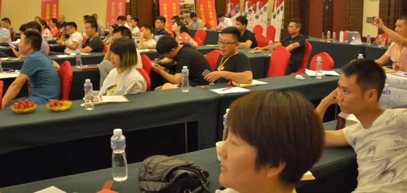 熱烈祝賀亮閣門窗總裁培訓(xùn)班取得圓滿成功！