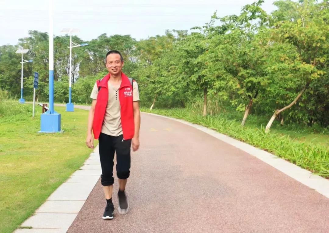 亮閣門窗&孔雀木紋|挑戰極限，五十公里徒步友誼之旅。
