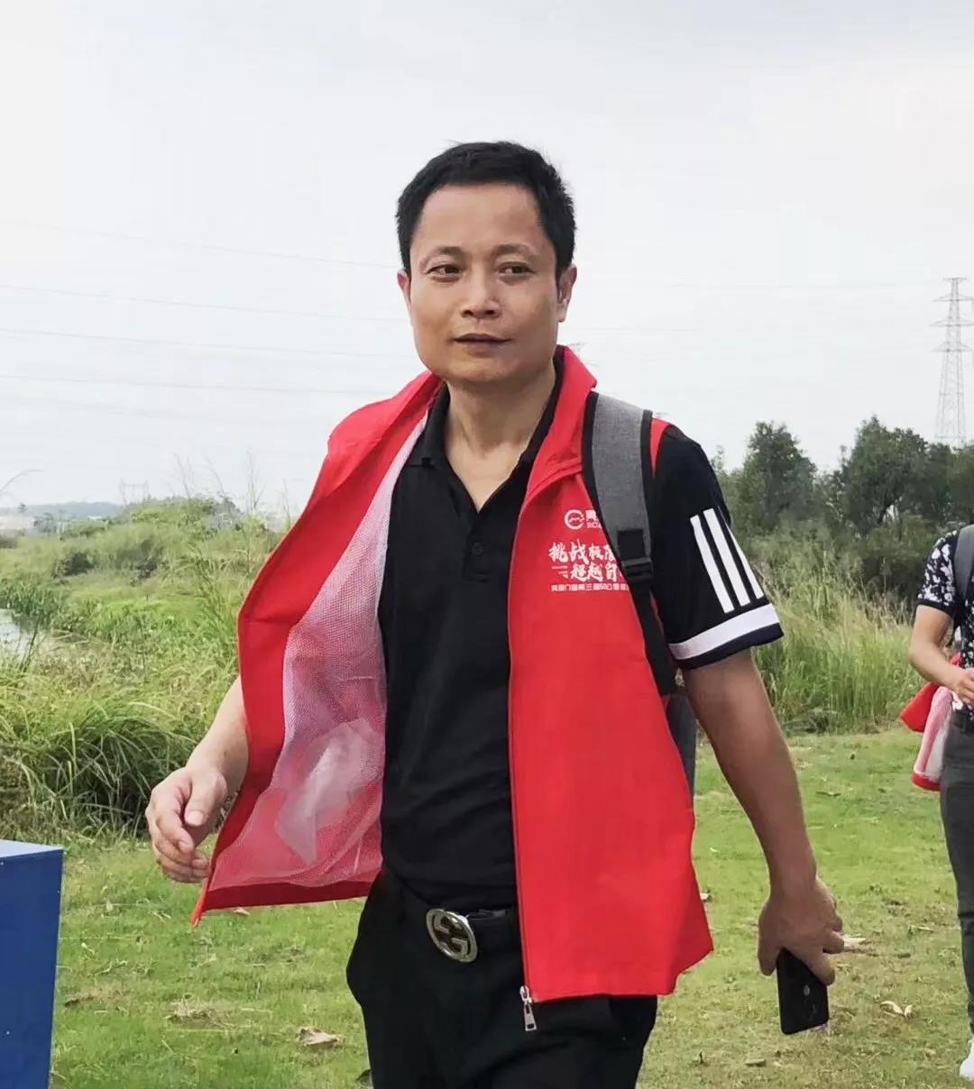 亮閣門窗&孔雀木紋|挑戰極限，五十公里徒步友誼之旅。
